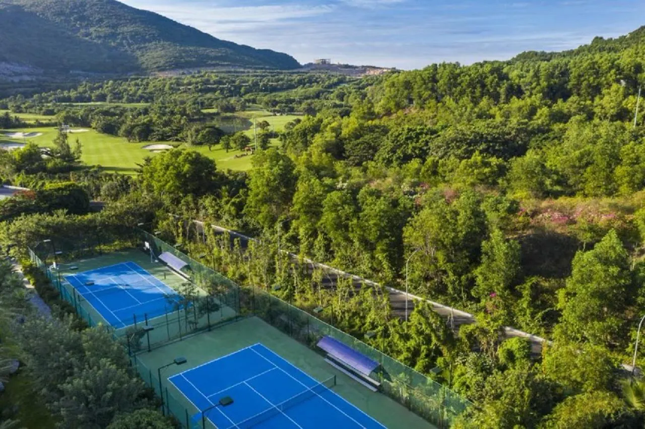 Vinpearl Golflink Nha Trang Hotel Resort